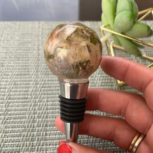 Handmade Pressed Flower Round Top Wine Stop Lavender - Picture 8 of 13